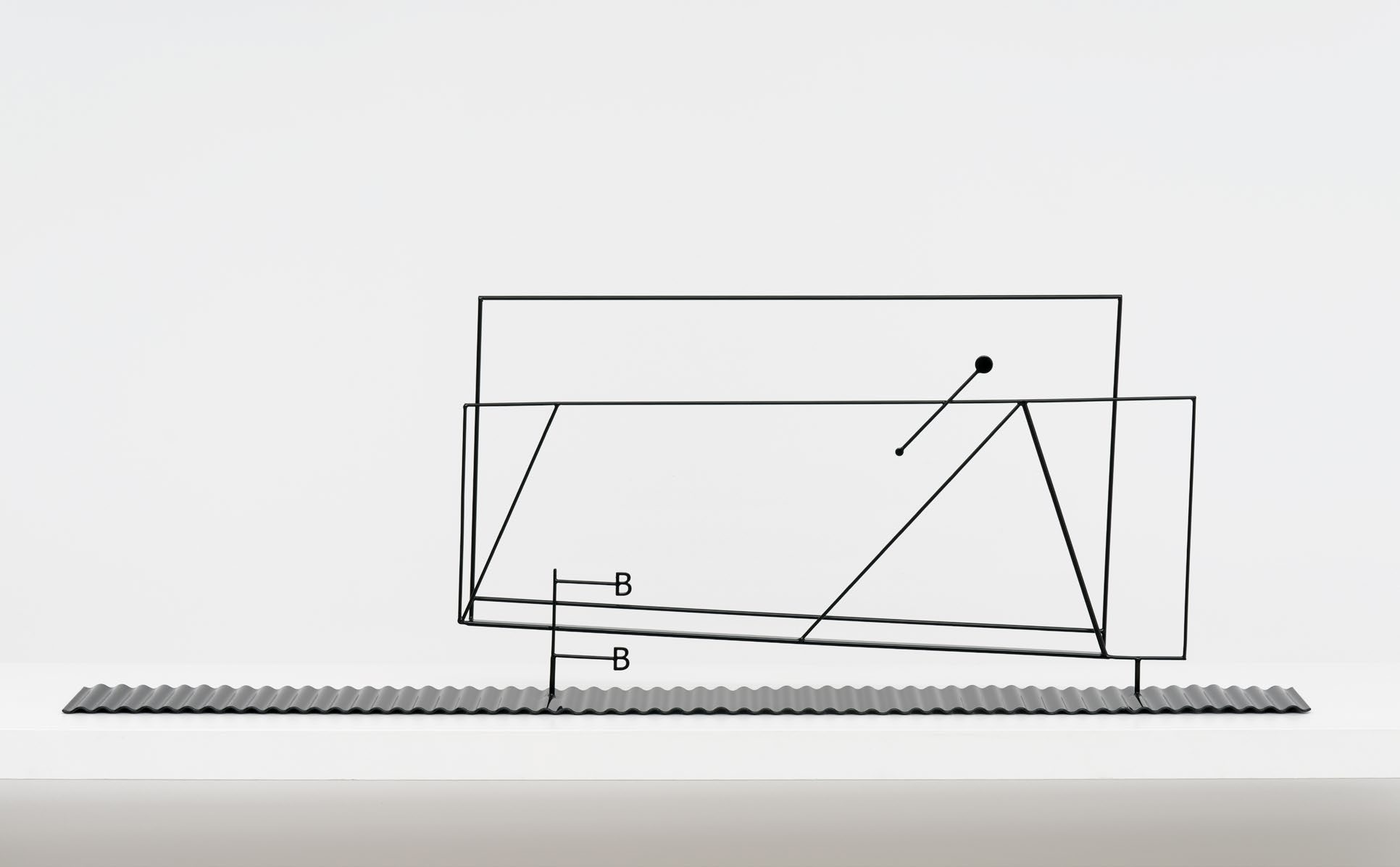 shape hypothesis test B 2015, sculpture powdercoated steel 43 x 126 x 12 cm, ©Marlena Kudlicka