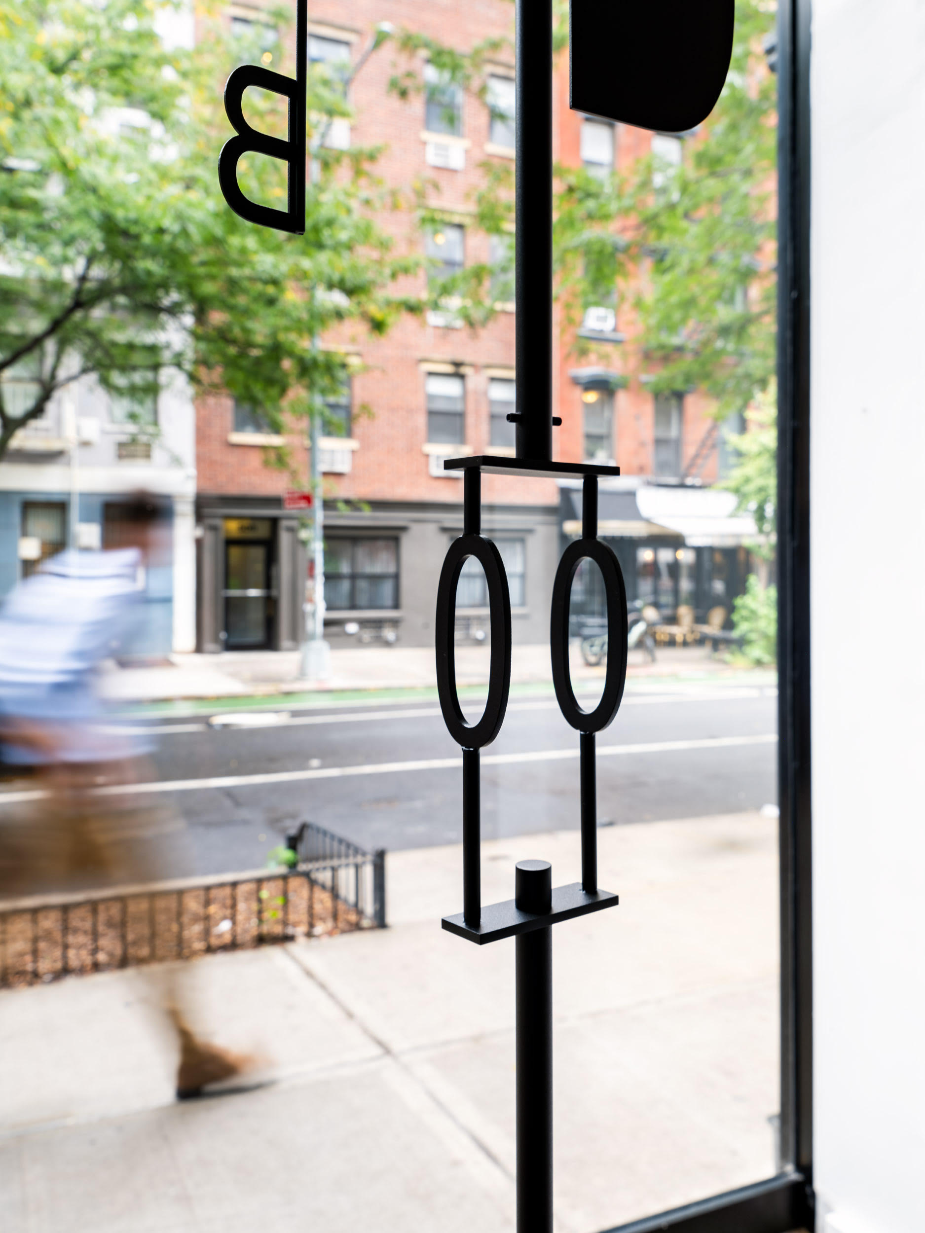 Black Discrete 00 sculpture 2025 powder coated steel 270 x 30cm ©Marlena Kudlicka Courtesy Nguyen Wahed Gallery New York